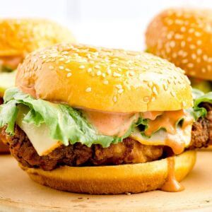 Extra Spicy Jolly Chicken Fillet Burger (with Sriracha Mayo) *NEW*