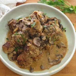 Beef Meatball with Diane Sauce (8 Pieces)