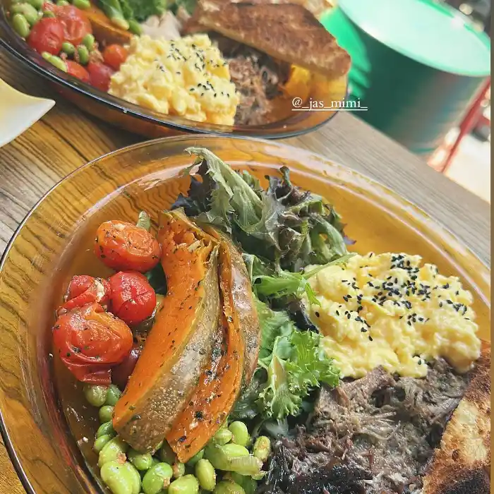 my-awesome-cafe-menu-salad-SG